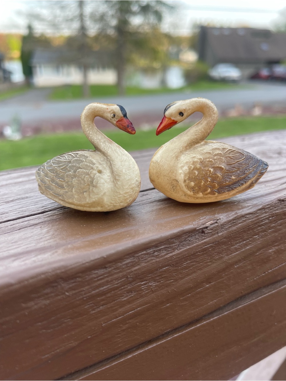 Tiny Vintage Celluloid Swan Pair Decorative Figures Rare Unique - Picture 2 of 5